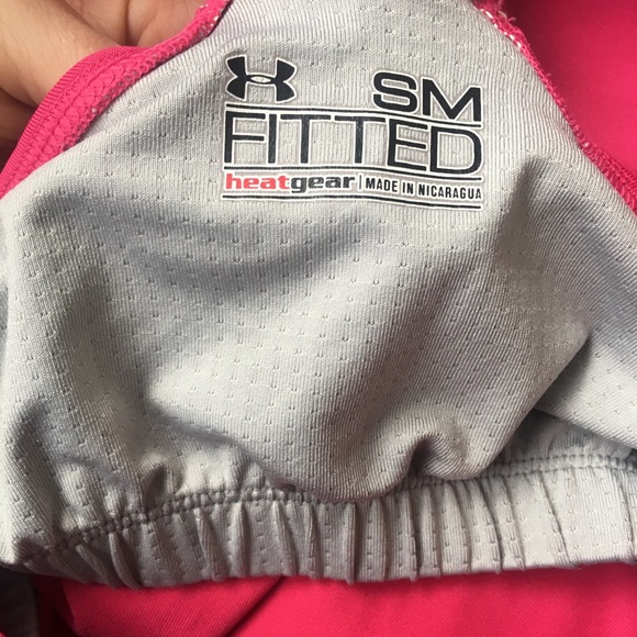 NWOT Under Armour Bright Pink Support Workout Tank - Picture 5 of 7